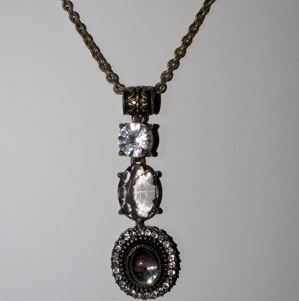 Vintage Avon NRT Necklace Beautiful!
